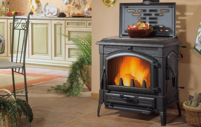 Выбор отопительной печи для дачи